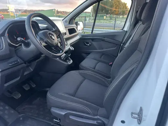 RENAULT TRAFIC FG III - voiture d'occasion - Photo 15