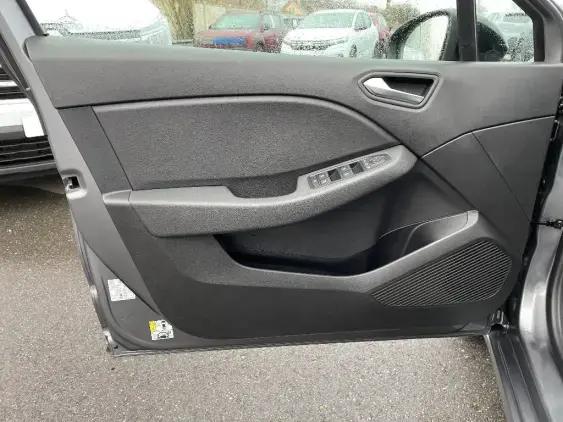 RENAULT CLIO V - voiture d'occasion - Photo 17