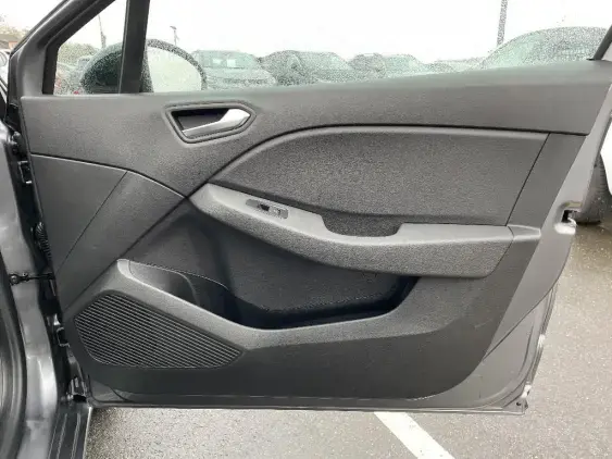 RENAULT CLIO V - voiture d'occasion - Photo 18