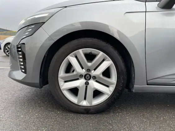 RENAULT CLIO V - voiture d'occasion - Photo 20