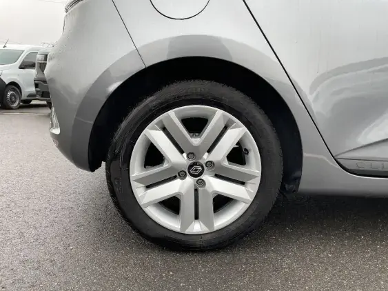 RENAULT CLIO V - voiture d'occasion - Photo 22