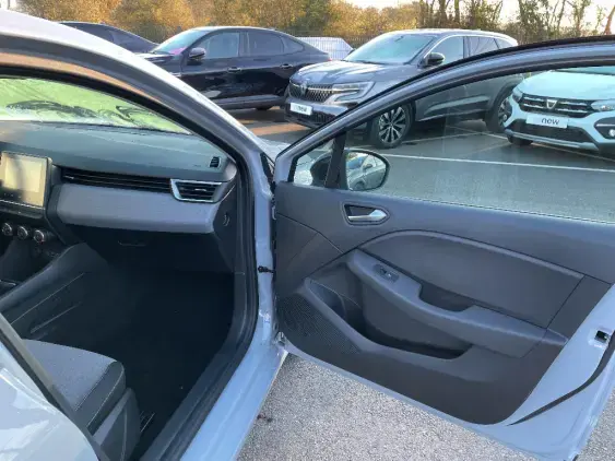 RENAULT CLIO V - voiture d'occasion - Photo 18