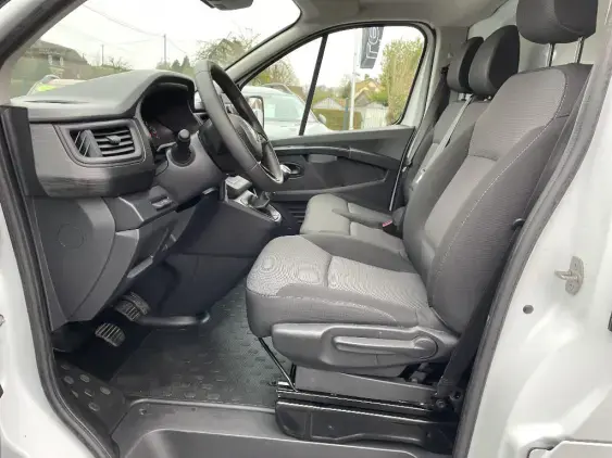 RENAULT TRAFIC FG III - voiture d'occasion - Photo 15