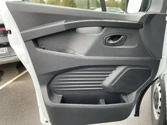 RENAULT TRAFIC FG III - voiture d'occasion - Photo 16