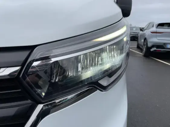 RENAULT TRAFIC FG III - voiture d'occasion - Photo 18