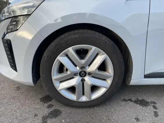 RENAULT CLIO V - voiture d'occasion - Photo 20