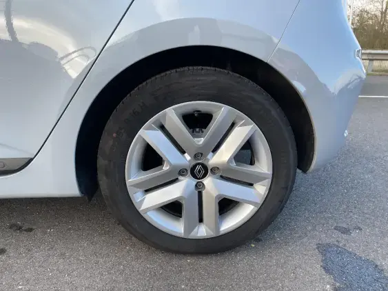 RENAULT CLIO V - voiture d'occasion - Photo 21