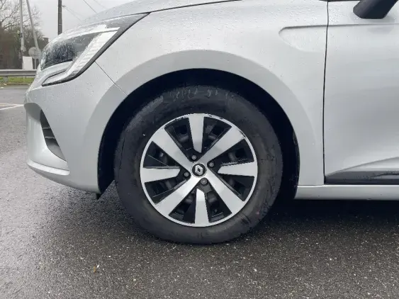 RENAULT CLIO V - voiture d'occasion - Photo 19