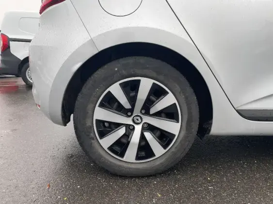 RENAULT CLIO V - voiture d'occasion - Photo 21