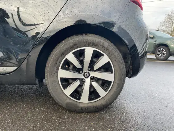 RENAULT CLIO V - voiture d'occasion - Photo 20