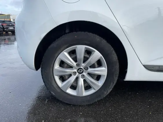 RENAULT CLIO V - voiture d'occasion - Photo 22