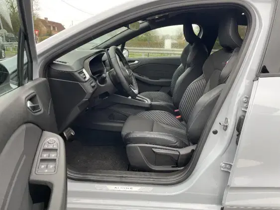 RENAULT CLIO V - voiture d'occasion - Photo 16