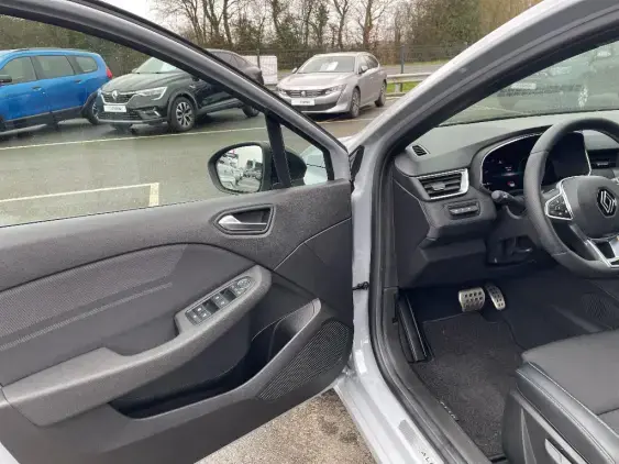 RENAULT CLIO V - voiture d'occasion - Photo 17