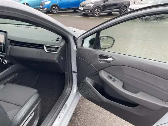 RENAULT CLIO V - voiture d'occasion - Photo 18