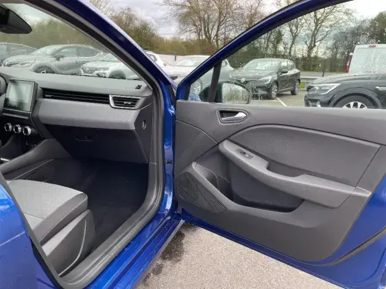 RENAULT CLIO V - voiture d'occasion - Photo 18