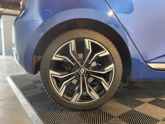 RENAULT CLIO V - voiture d'occasion - Photo 22