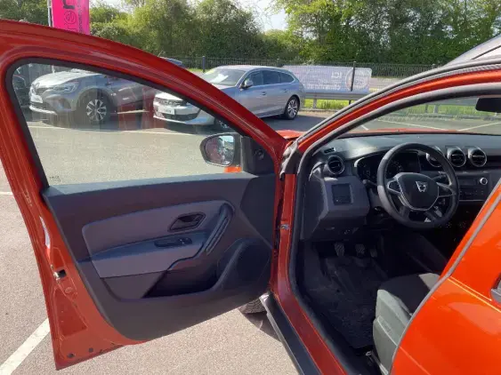 DACIA DUSTER II - voiture d'occasion - Photo 17