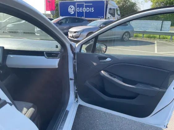 RENAULT CLIO V - voiture d'occasion - Photo 20