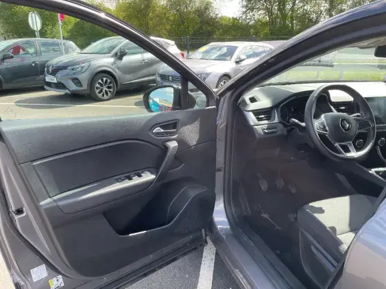 RENAULT CAPTUR II - voiture d'occasion - Photo 17