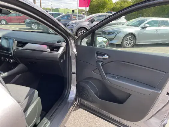 RENAULT CAPTUR II - voiture d'occasion - Photo 18