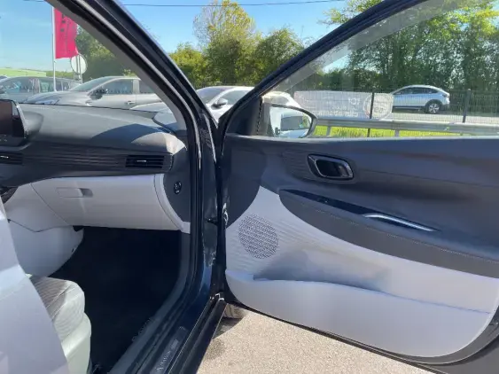 HYUNDAI BAYON - voiture d'occasion - Photo 18