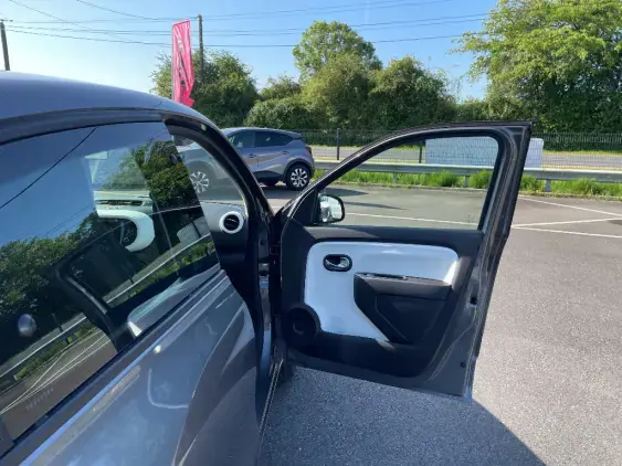 RENAULT TWINGO III - voiture d'occasion - Photo 17