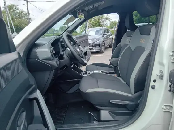 DACIA DUSTER III - voiture d'occasion - Photo 16