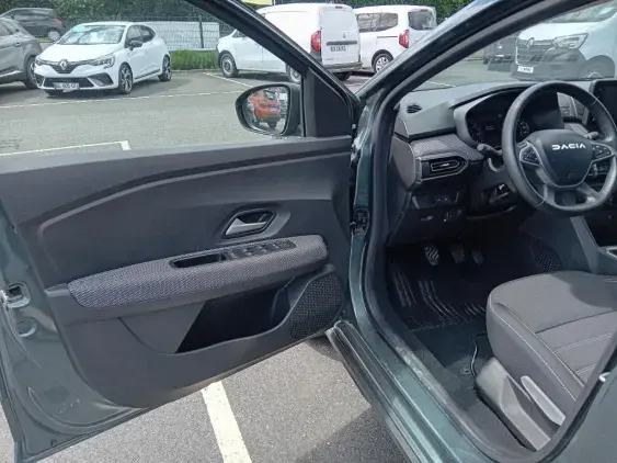 DACIA SANDERO III - voiture d'occasion - Photo 17