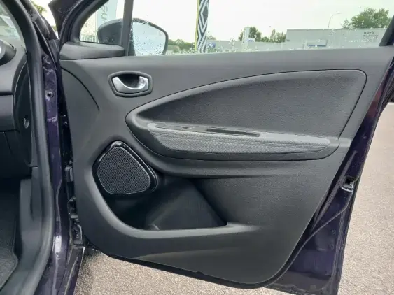RENAULT ZOE - voiture d'occasion - Photo 18