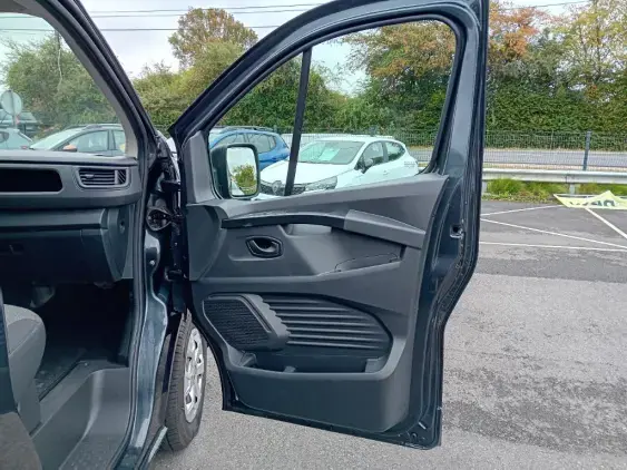 RENAULT TRAFIC III - voiture d'occasion - Photo 18