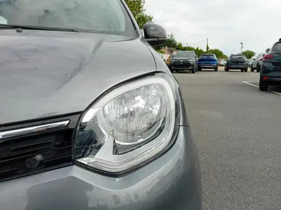 RENAULT TWINGO ELECTRIQUE III - voiture d'occasion - Photo 17