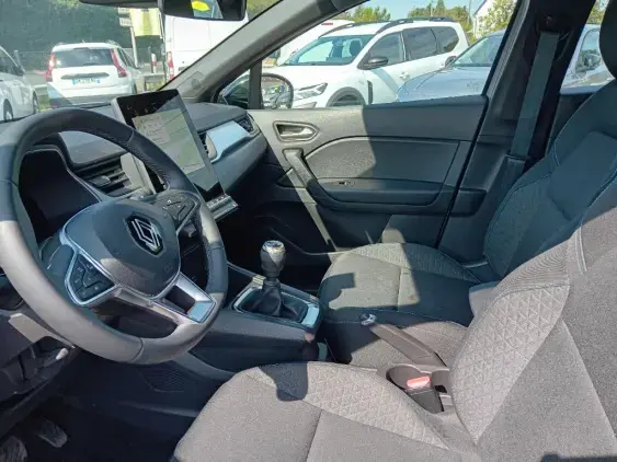 RENAULT CAPTUR II - voiture d'occasion - Photo 16