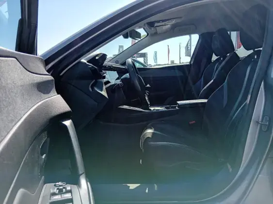 PEUGEOT 308 III - voiture d'occasion - Photo 16