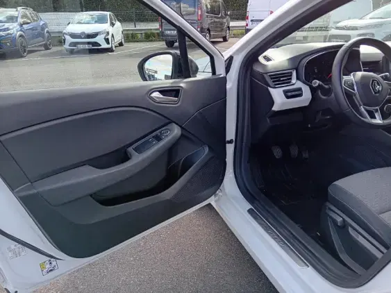 RENAULT CLIO V - voiture d'occasion - Photo 17