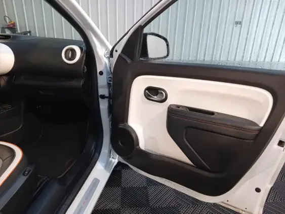 RENAULT TWINGO ELECTRIQUE III - voiture d'occasion - Photo 18
