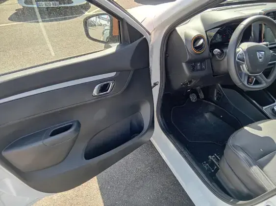 DACIA SPRING - voiture d'occasion - Photo 17