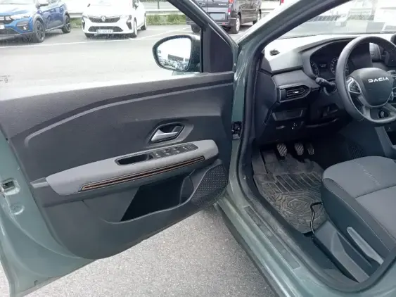 DACIA SANDERO III - voiture d'occasion - Photo 17
