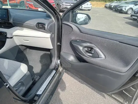 TOYOTA YARIS IV - voiture d'occasion - Photo 18