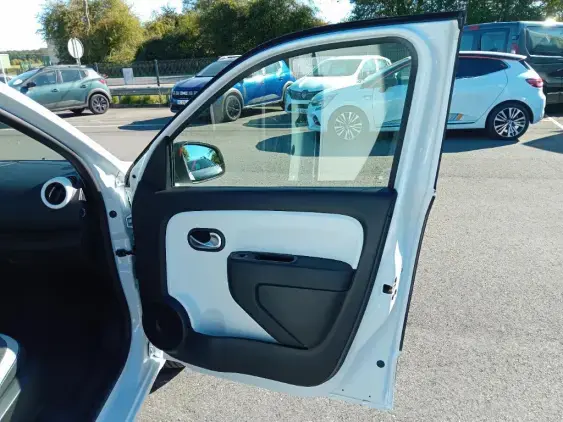 RENAULT TWINGO III - voiture d'occasion - Photo 16