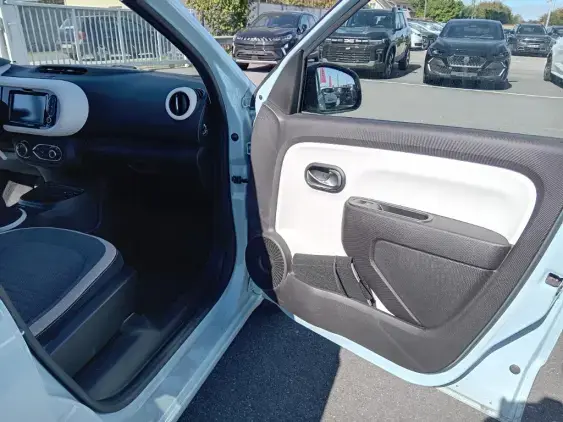 RENAULT TWINGO III - voiture d'occasion - Photo 18