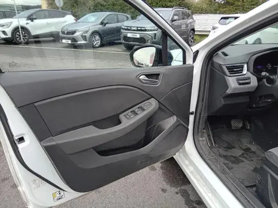 RENAULT CLIO V - voiture d'occasion - Photo 17