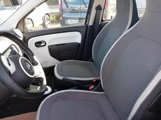 RENAULT TWINGO ELECTRIQUE III - voiture d'occasion - Photo 15