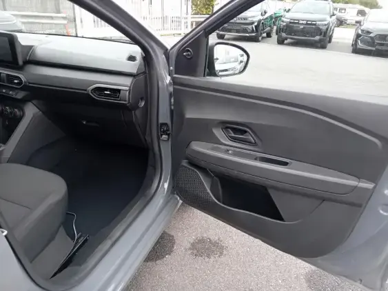 DACIA SANDERO III - voiture d'occasion - Photo 18
