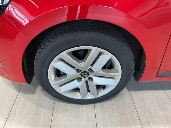 RENAULT CLIO V - voiture d'occasion - Photo 21