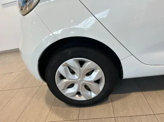 RENAULT ZOE - voiture d'occasion - Photo 21