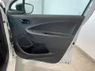 RENAULT ZOE - Photo 17