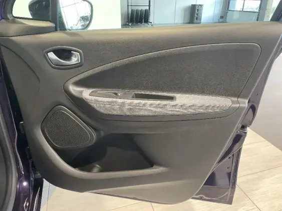 RENAULT ZOE - voiture d'occasion - Photo 18
