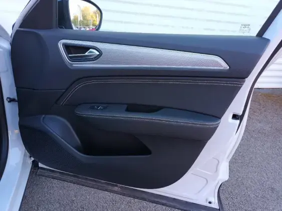 RENAULT ARKANA - voiture d'occasion - Photo 19