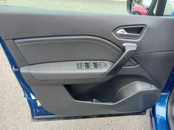 RENAULT CAPTUR II - voiture d'occasion - Photo 17