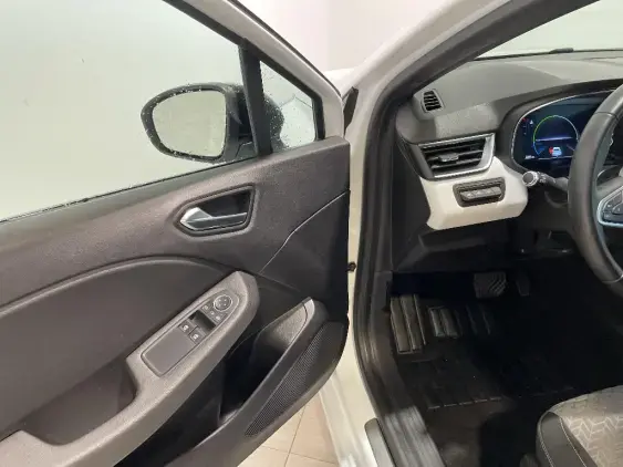 RENAULT CLIO V - voiture d'occasion - Photo 17